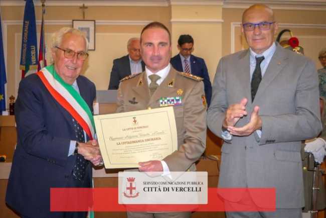 Conferita la cittadinanza onoraria al Reggimento Artiglieria Terrestre