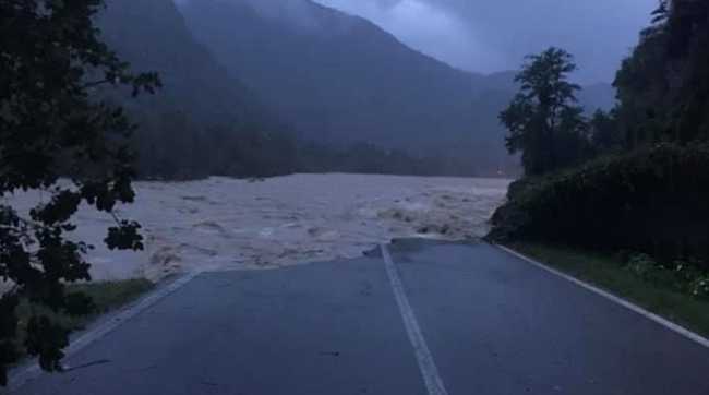 QUARONA STRADA CROLLATA