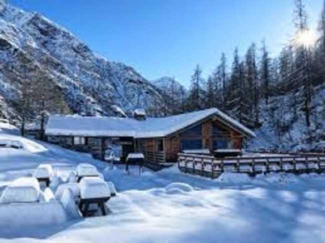 alagna rifugio pastore neve