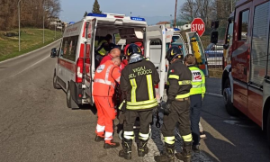 ambulanza vigili fuoco barella