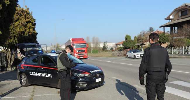 carabinieri posto di blocco
