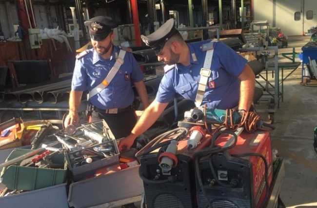 carabinieri refurtiva