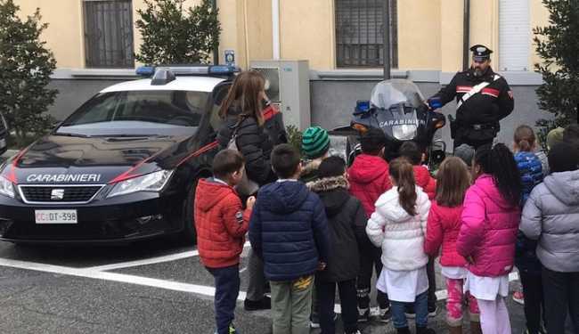 carabinieri scuola