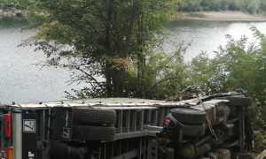 incidente autoarticolato