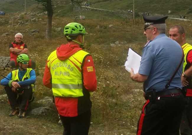 soccorso uomini carabiniere