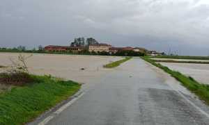 strada santhia allagata