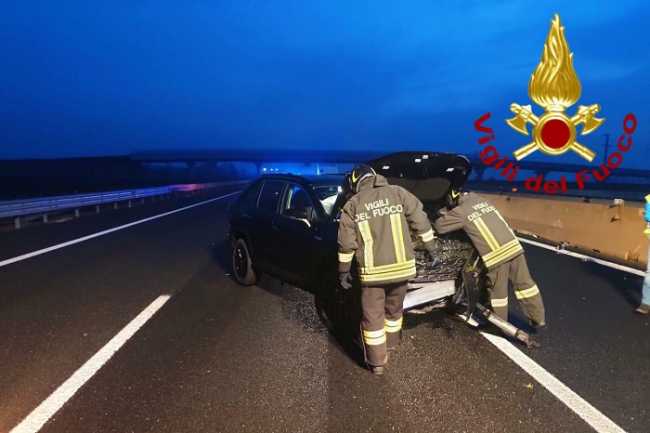 vigili del fuoco incidente autostradaa