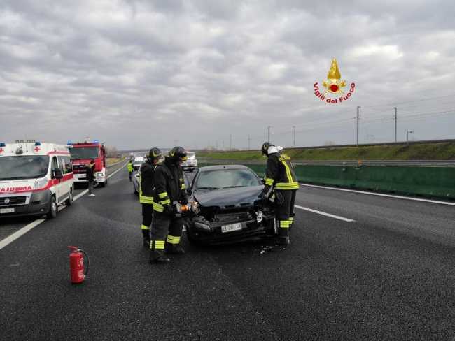 vigili del fuoco incidente carisio autostrada