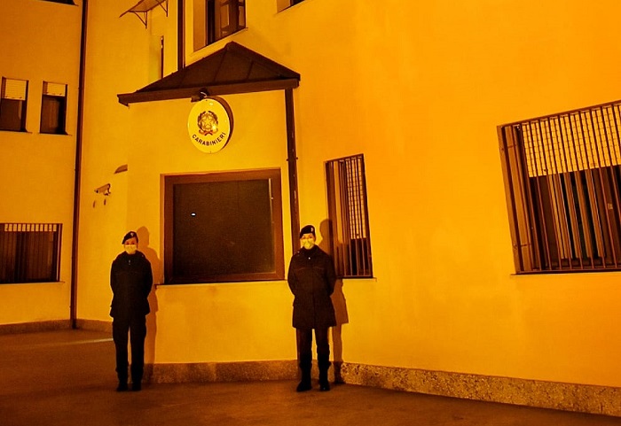 Le caserme dei carabinieri ospitano "Una stanza tutta per sè"