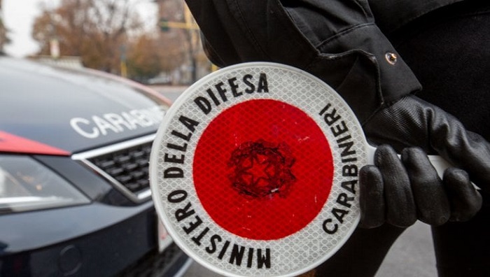Imprenditore picchiato sotto casa a Crescentino