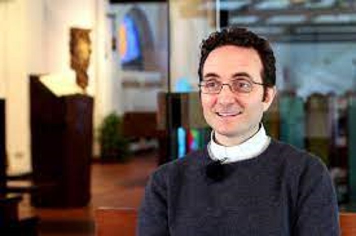 Santhià ospita don Andrea Bisacchi