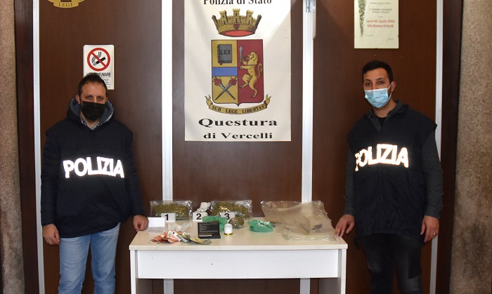 La Polizia arresta un 30enne spacciatore in casa