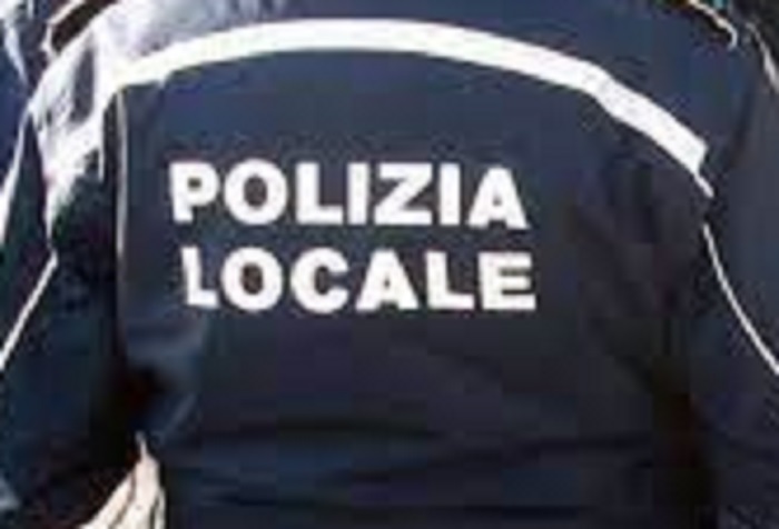 Attenti ai finti sms della polizia locale di Vercelli