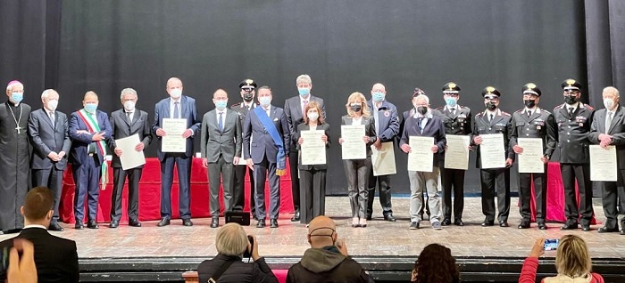 Cerimonia di consegna delle onoreficenze a Vercelli