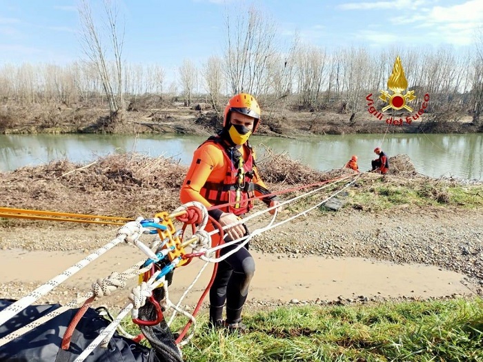 Esercitazione sul fiume Sesia per i vigili del fuoco
