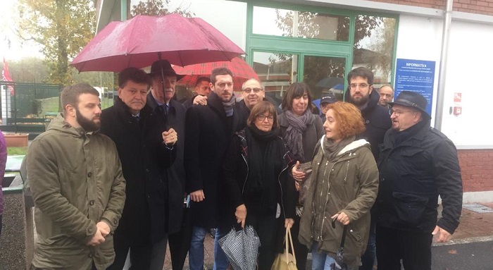 Crisi Livanova a Saluggia, al presidio anche l'assessore Roberto Rosso
