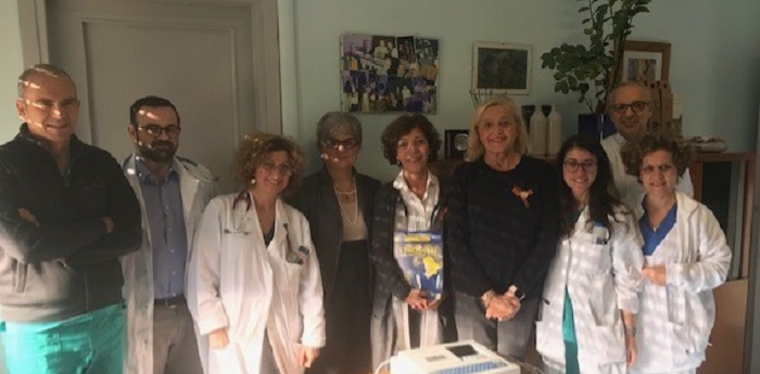 Un elettrocardiografo donato all'ospedale di Vercelli