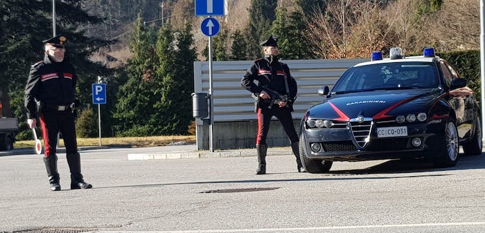 Borseggio dal parrucchiere a Crescentino
