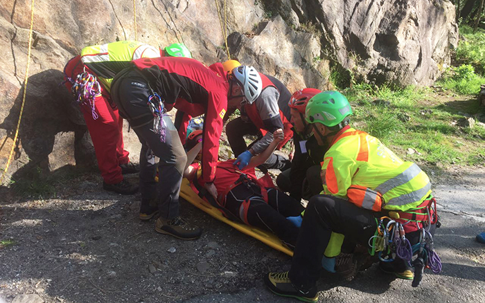 Muore cadendo con l'aliante in Valsesia