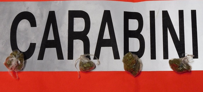 Droga sequestrata dai carabinieri di Borgosesia