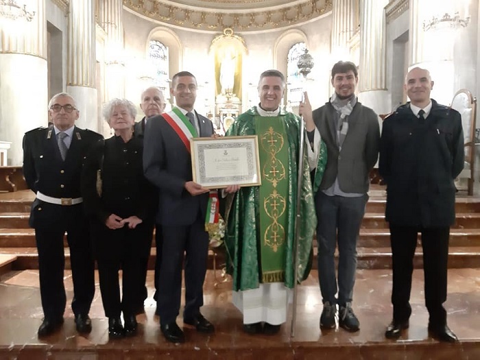 Santhià festeggia i 10 anni di sacerdozio di don Stefano Bedello