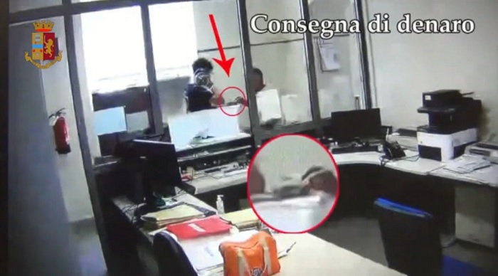 False cittadinanze, quattro persone arrestate a Vercelli